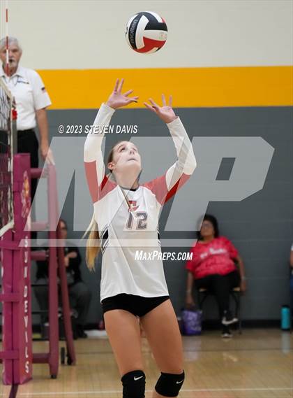 Thumbnail 3 in Combs vs. St. Johns photogallery.
