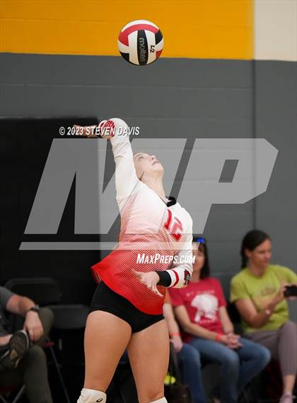 Thumbnail 3 in Combs vs. St. Johns photogallery.