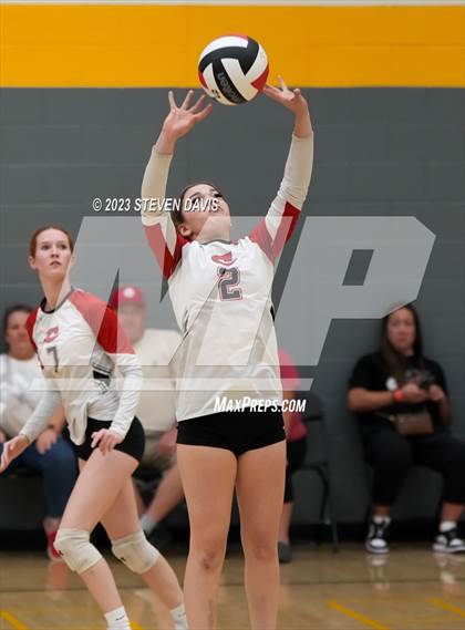 Thumbnail 2 in Combs vs. St. Johns photogallery.