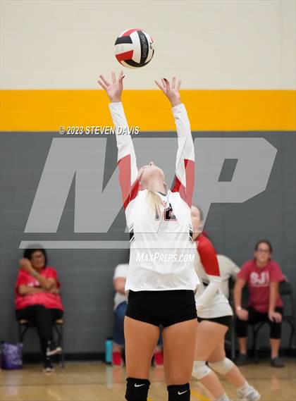 Thumbnail 3 in Combs vs. St. Johns photogallery.