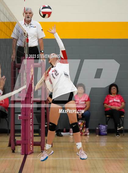 Thumbnail 1 in Combs vs. St. Johns photogallery.