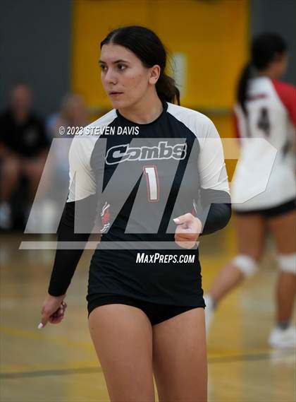 Thumbnail 1 in Combs vs. St. Johns photogallery.