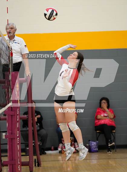 Thumbnail 1 in Combs vs. St. Johns photogallery.