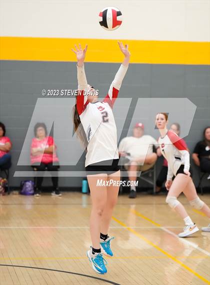 Thumbnail 2 in Combs vs. St. Johns photogallery.