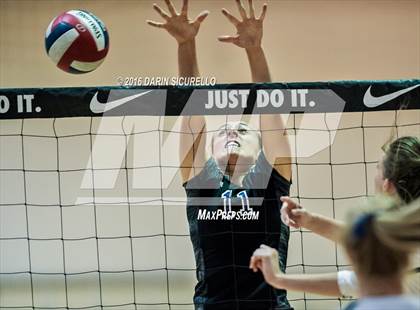 Thumbnail 2 in Tri-City Christian vs. Valencia (Nike Tournament of Champions) photogallery.