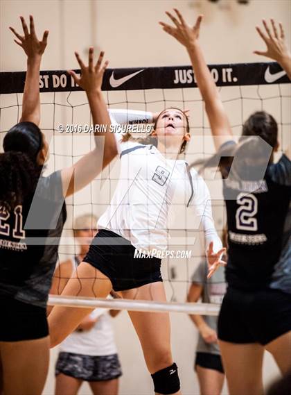 Thumbnail 3 in Tri-City Christian vs. Valencia (Nike Tournament of Champions) photogallery.