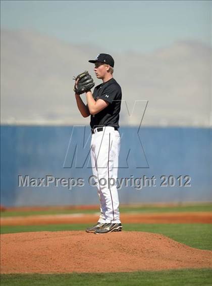 Thumbnail 3 in Coronado vs. Faith Lutheran (Lion Invitational) photogallery.
