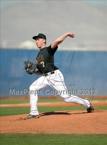 Thumbnail 2 in Coronado vs. Faith Lutheran (Lion Invitational) photogallery.