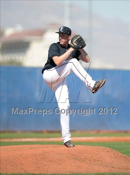 Thumbnail 2 in Coronado vs. Faith Lutheran (Lion Invitational) photogallery.