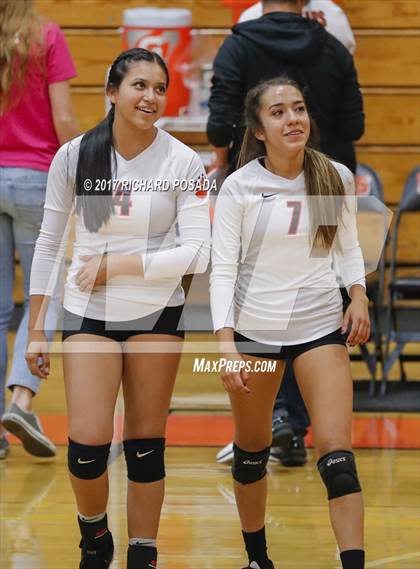 Thumbnail 3 in Selma vs. Exeter photogallery.