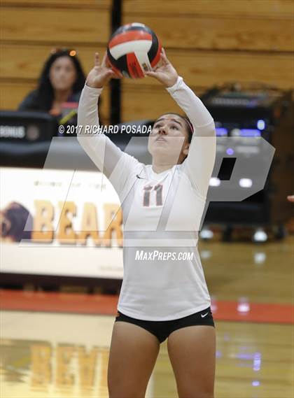 Thumbnail 2 in Selma vs. Exeter photogallery.