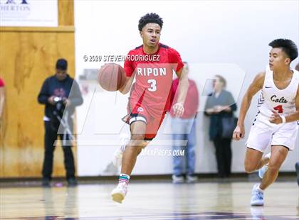 Thumbnail 2 in Ripon vs. James Logan photogallery.