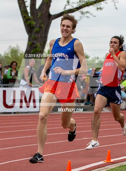 Thumbnail 3 in CHSAA Track and Field 5A Championships (Boys 800 Meter Relay) photogallery.