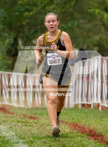 Thumbnail 2 in UIL 1A Girls Cross Country Finals photogallery.