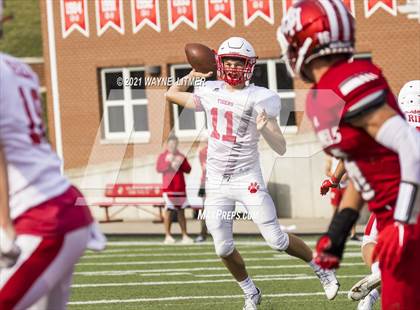 Thumbnail 2 in Dixie Heights @ Beechwood photogallery.