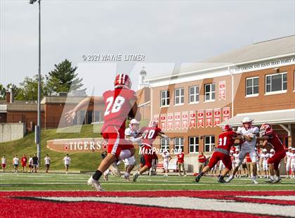 Thumbnail 2 in Dixie Heights @ Beechwood photogallery.