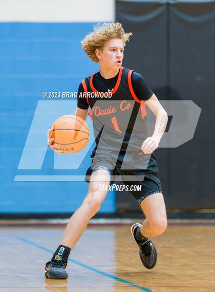 Thumbnail 1 in Davie @ North Iredell photogallery.