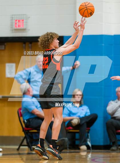 Thumbnail 2 in Davie @ North Iredell photogallery.