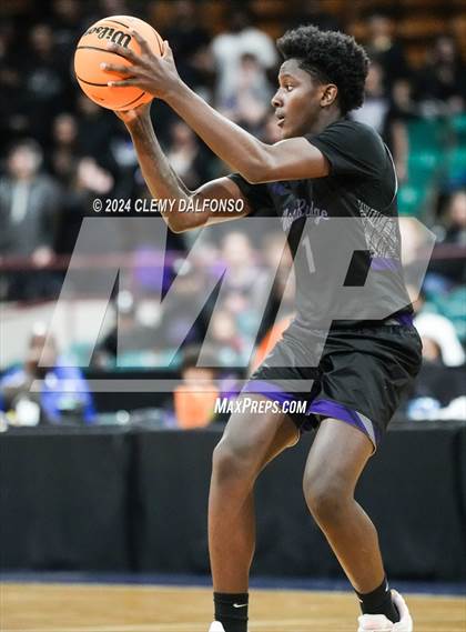 Thumbnail 1 in Mesa Ridge vs Northfield (CHSAA  5A Final Four) photogallery.