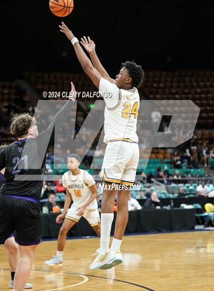 Thumbnail 1 in Mesa Ridge vs Northfield (CHSAA  5A Final Four) photogallery.