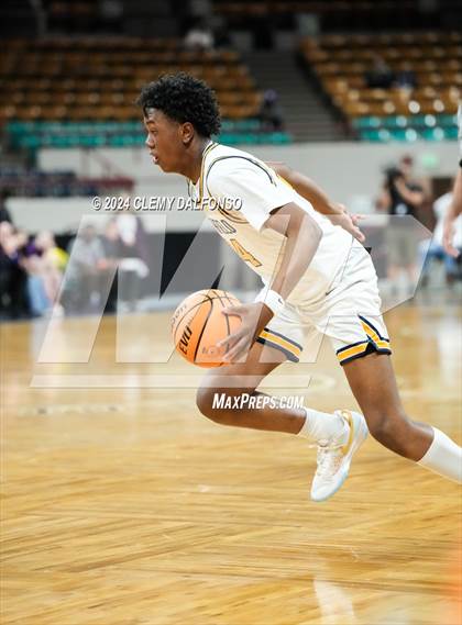 Thumbnail 2 in Mesa Ridge vs Northfield (CHSAA  5A Final Four) photogallery.