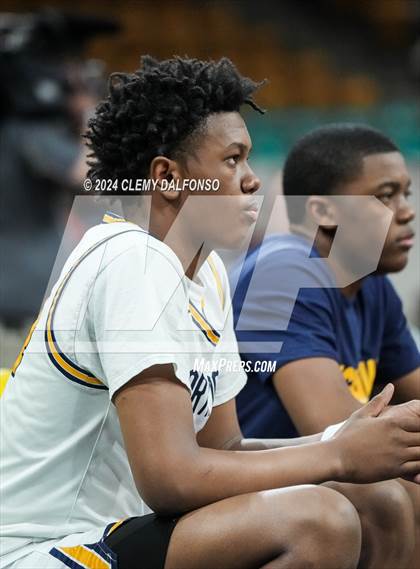 Thumbnail 3 in Mesa Ridge vs Northfield (CHSAA  5A Final Four) photogallery.