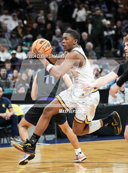 Thumbnail 2 in Mesa Ridge vs Northfield (CHSAA  5A Final Four) photogallery.