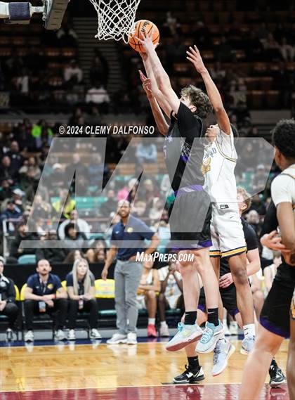 Thumbnail 3 in Mesa Ridge vs Northfield (CHSAA  5A Final Four) photogallery.