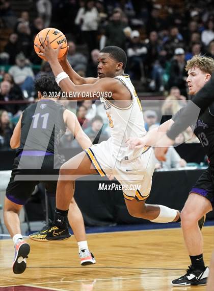 Thumbnail 1 in Mesa Ridge vs Northfield (CHSAA  5A Final Four) photogallery.