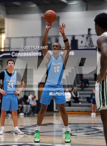 Thumbnail 2 in South Bend Saint Joseph vs. Cathedral (Sneakers for Santa Shootout) photogallery.