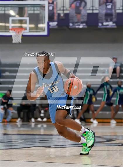 Thumbnail 2 in South Bend Saint Joseph vs. Cathedral (Sneakers for Santa Shootout) photogallery.