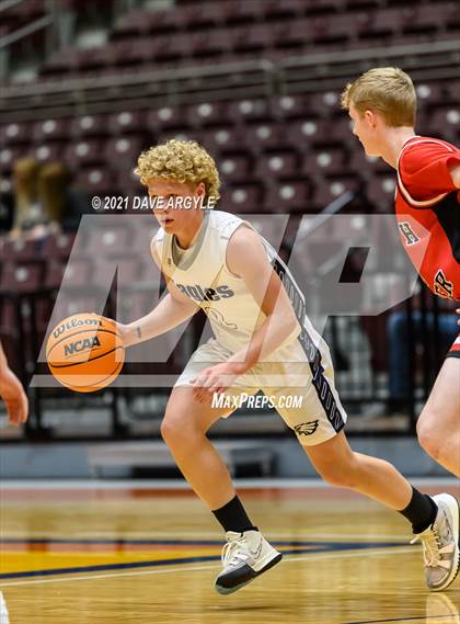 Thumbnail 1 in South Sevier vs. Duchesne photogallery.