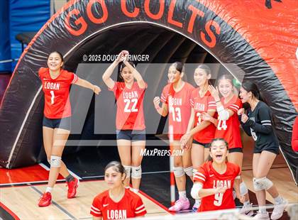 Thumbnail 2 in JV: Moreau Catholic @ James Logan photogallery.