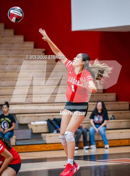 Thumbnail 1 in JV: Moreau Catholic @ James Logan photogallery.