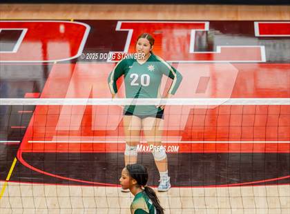 Thumbnail 1 in JV: Moreau Catholic @ James Logan photogallery.