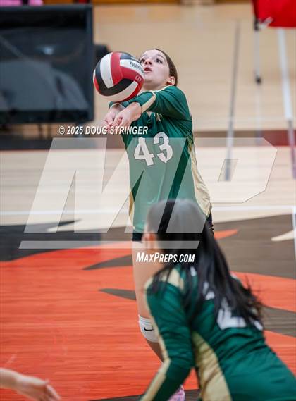 Thumbnail 1 in JV: Moreau Catholic @ James Logan photogallery.