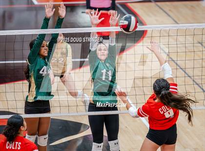 Thumbnail 2 in JV: Moreau Catholic @ James Logan photogallery.