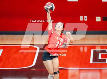 Thumbnail 1 in JV: Moreau Catholic @ James Logan photogallery.