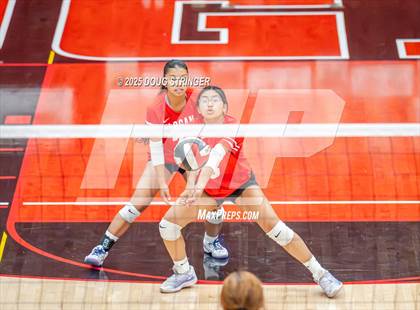 Thumbnail 2 in JV: Moreau Catholic @ James Logan photogallery.