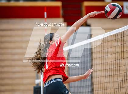 Thumbnail 2 in JV: Moreau Catholic @ James Logan photogallery.