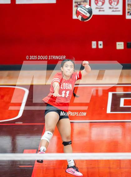 Thumbnail 3 in JV: Moreau Catholic @ James Logan photogallery.