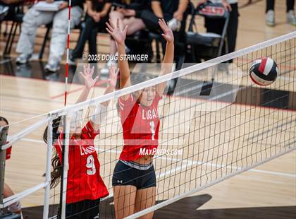 Thumbnail 2 in JV: Moreau Catholic @ James Logan photogallery.