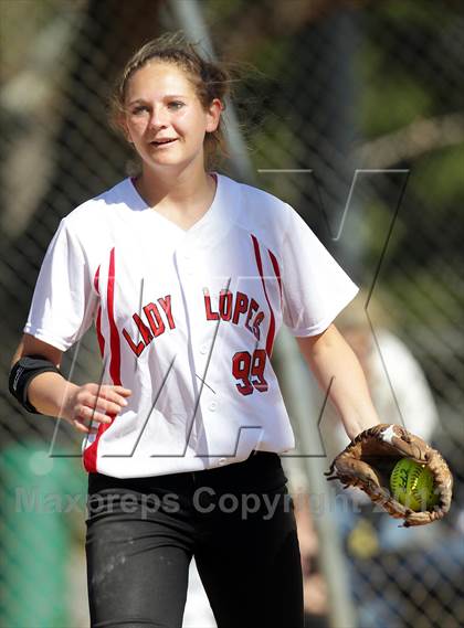 Thumbnail 2 in Quartz Hill @ Antelope Valley Varsity (Hi Desert Classic) photogallery.