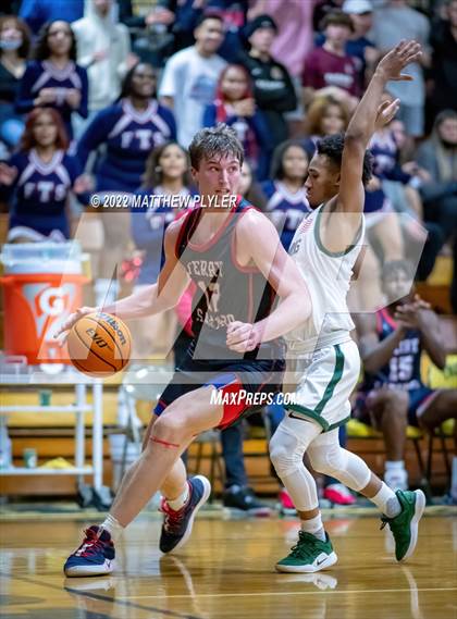 Thumbnail 2 in Terry Sanford @ Pine Forest photogallery.