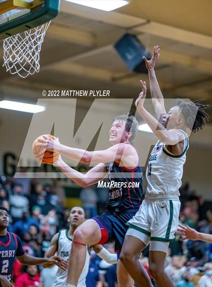 Thumbnail 2 in Terry Sanford @ Pine Forest photogallery.
