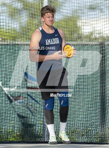 Thumbnail 2 in CIF State Championships (Discus Qualifying) photogallery.