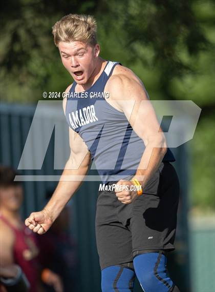 Thumbnail 2 in CIF State Championships (Discus Qualifying) photogallery.