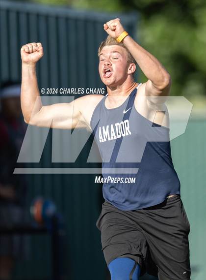 Thumbnail 1 in CIF State Championships (Discus Qualifying) photogallery.