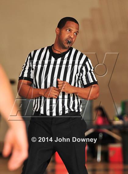Thumbnail 2 in Brentwood School vs. Oak Hills (MaxPreps Holiday Classic) photogallery.