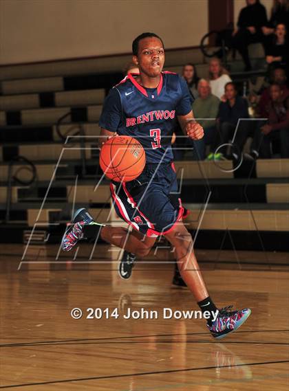 Thumbnail 1 in Brentwood School vs. Oak Hills (MaxPreps Holiday Classic) photogallery.